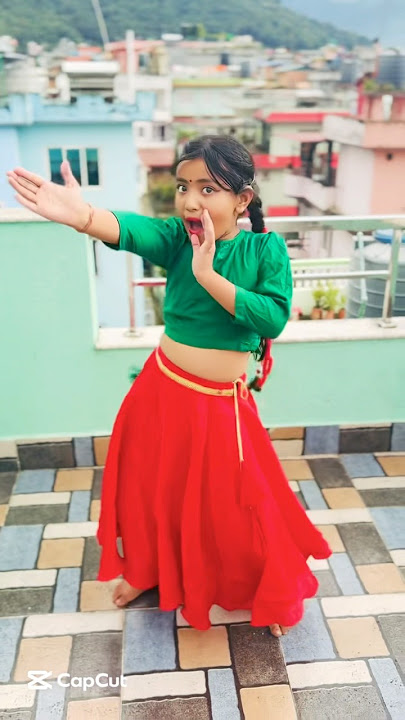 Sunamaya hirdhya kholera k huncha ra mai sanga bolera #shortvideo #dance #tending