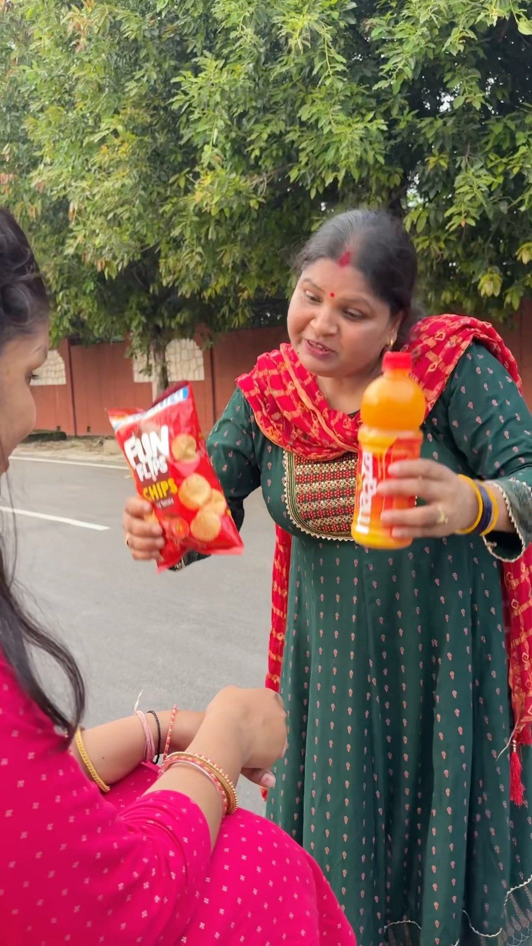Chips Cold drink Kisko Pasand hai ?? #shorts #funny #comedy #ytshorts #funnyvideo #comedyshorts