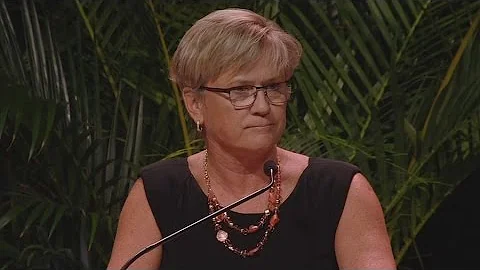 Holly Warlick Remembers Former Colleague Pat Summitt