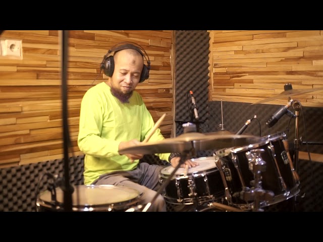 Gema takbir - ust. Jeffry al-buchori (drum cover by ungry)  #gematakbir2021 #gematakbir #drumcover class=