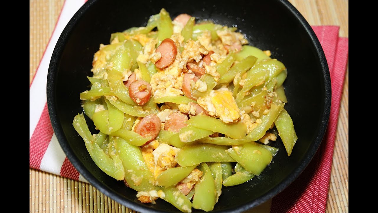 ผัดพริกหยวกใส่ไข่ เมนูทำง่ายแต่อร่อย / Stir Fried Bell Pepper with Eggs