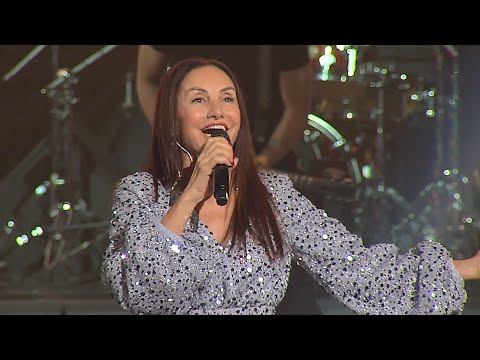 АФИНА - Сердце напополам.Танцуй, красивая