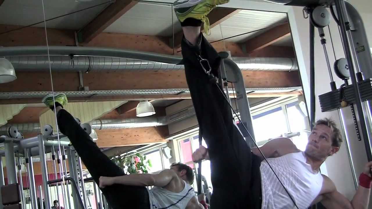 X-Treme Stretch and Kicktraining: Cable-Station