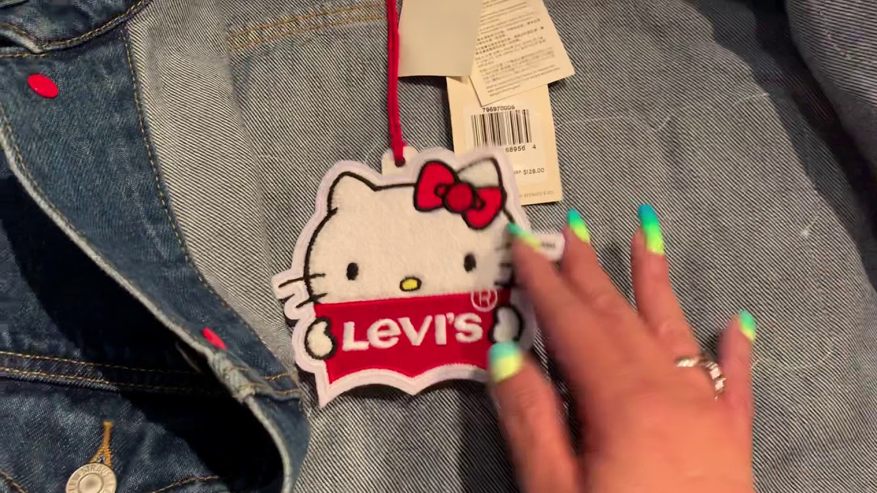 Hello Kitty x Levi's Dad Trucker Jacket - YouTube