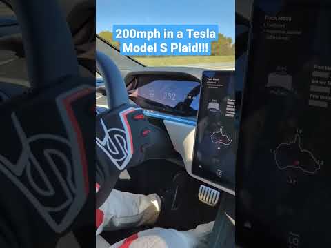 200mph (320kph) in a Tesla Model S Plaid!