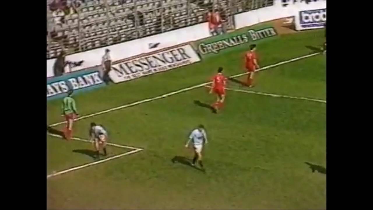Manchester City v Swindon Town, 1988   89 Season Mcfc Man City