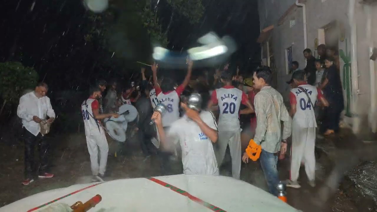 Aliya jharkhndi band ne barish me garda macha Diya ☎️.6200308936