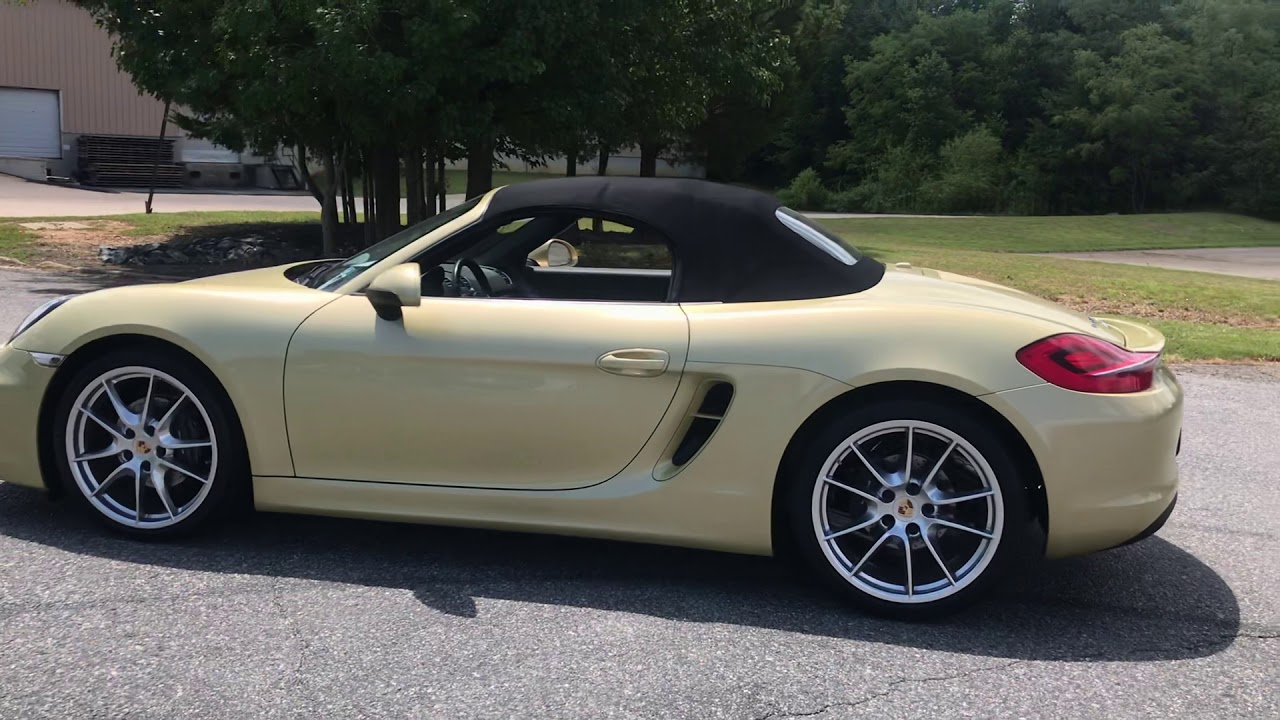 Lime gold porsche