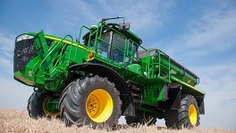 New John Deere F4365 High Capacity Nutrient Self Propelled Applicator Previewed.