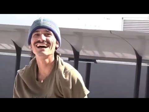 Deedz Blunt Kickflips