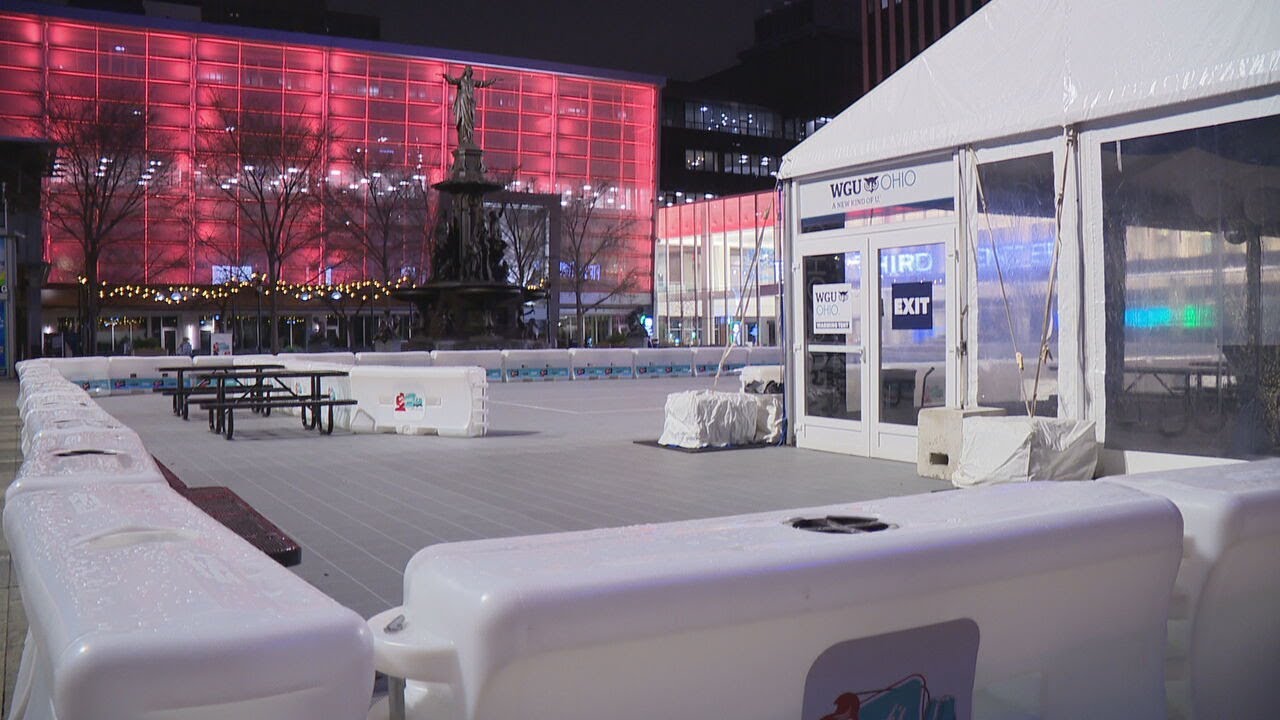 Frisch's sets up mobile roller rink, pickleball court at Fountain Square