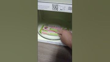 RED VINES IN THE MICROWAVE