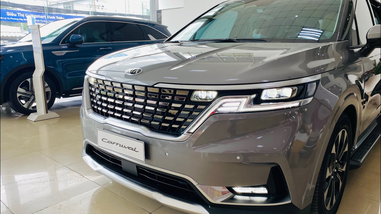 Kia carnival signature