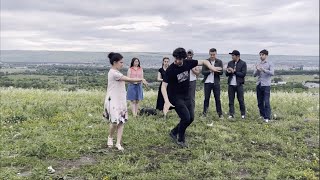 Черкесск Песня Супер Чеченская Лезгинка 2021 Девушка Танцуют Круто В Толпе Хит ALISHKA ELVIN Dance