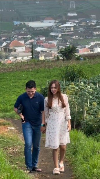 vira azahra liburan bareng ayang #firaazahra #liburan #shortvideo #adella