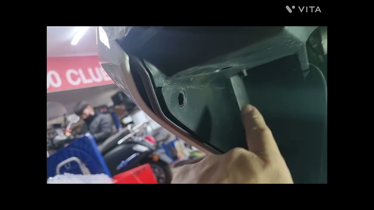 지금까지 이런 DIY영상은 없었다..!!골드윙 DCT 에어필터교체방법  1만키로점검  패키지  ,냉각수보충,파이널기어오일,엔진오일,DCT필터, 먼지제거 정비 01089465721