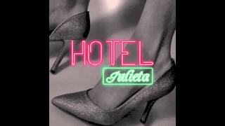 Hotel Julieta - Como la luna y el sol chords