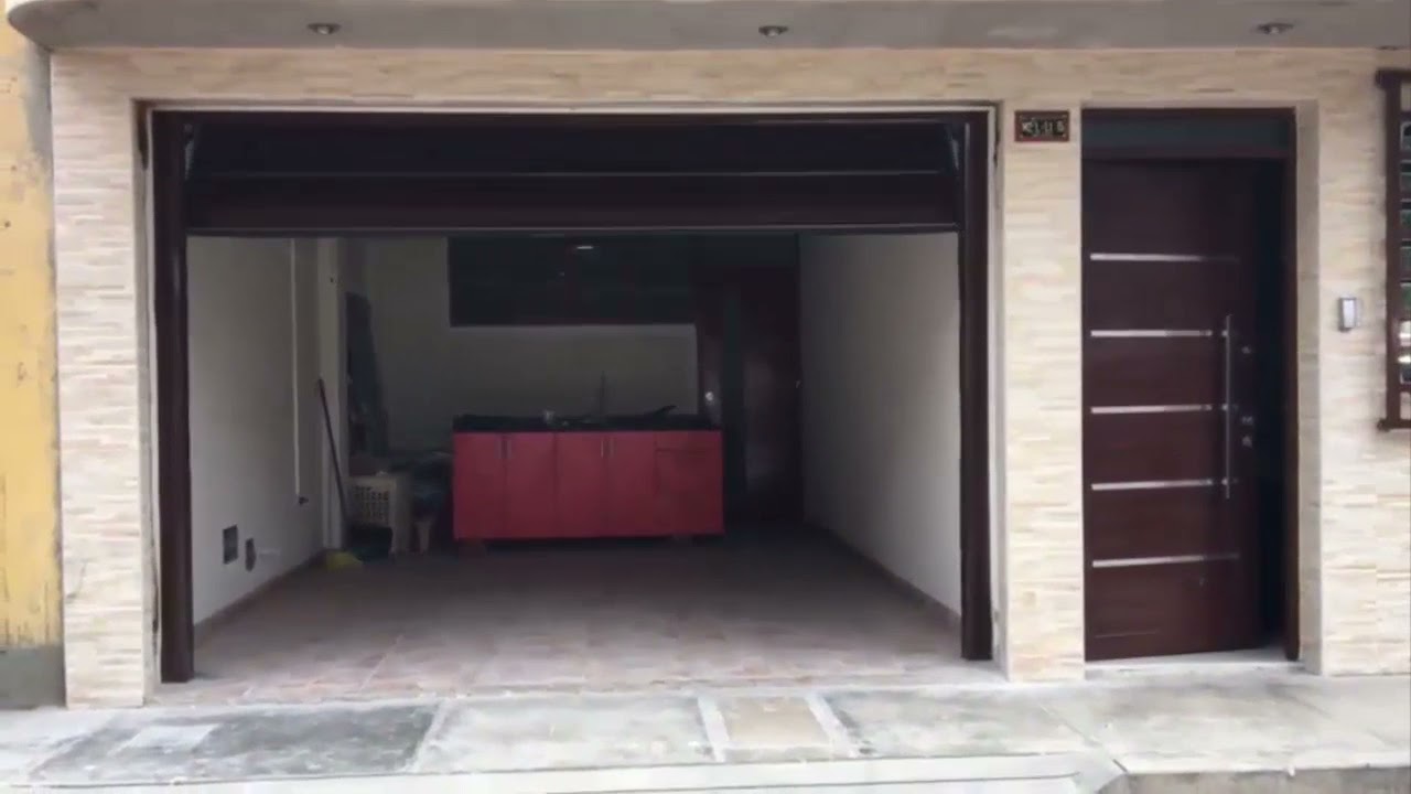 PUERTAS DE GARAJE VENTA INSTALACIÓN Y FABRICACIÓN