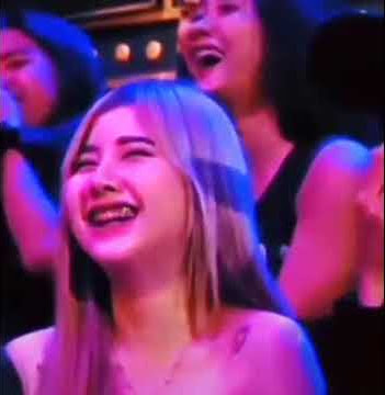 cewek baju pink gak ada obat demegenya#viral tik tok#