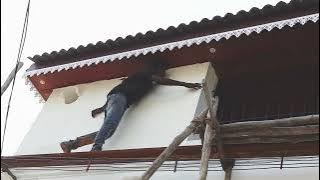 How to install a spotlight fitting