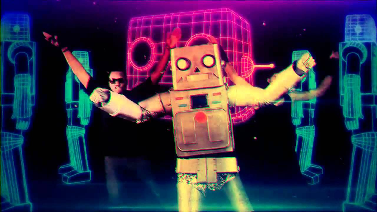 Песня робот видео. Клип с роботом. Музыкальный робот из андроида. Клип с роботами старый. Музыкальный клип с роботами.