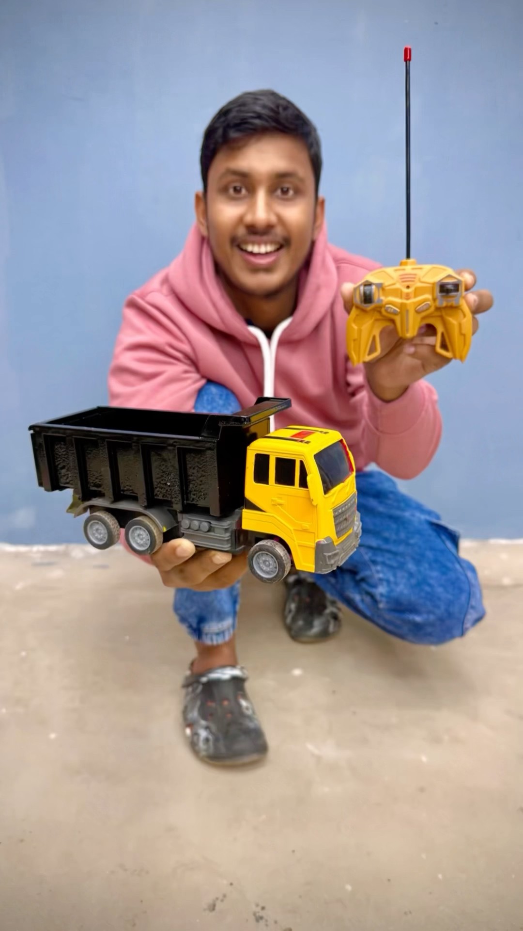 RC Truck Black Kardya kaisa laga