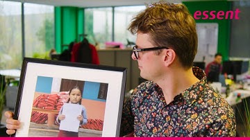 Mik legt het project uit - Essent for Cunina