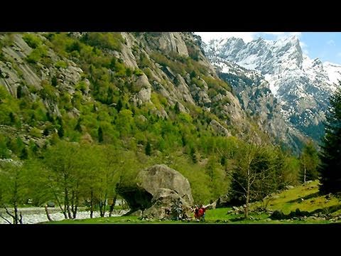 Melloblocco 2005 - Bouldering in Val Di Mello, Ita...