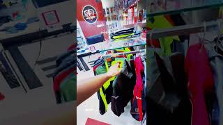 এক ফ্রেমে সব প্রিমিয়াম উইন্ডব্রেকার | Moto Empire