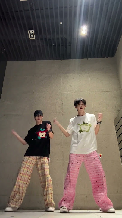 Shape of You – Ed Sheeran (J.Fla Cover) | Dancing to Smooth Choreo