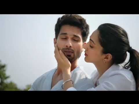 Shahid Kapoor   Kiara Advani Kissing Scene in Kabir Singh movie Bekhayali Song Whatsapp Status Video