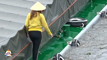 Nét Đẹp Miền Tây Của Chị Gái Sà Lan Khi Vượt Cống - Long Miền Tây #shorts