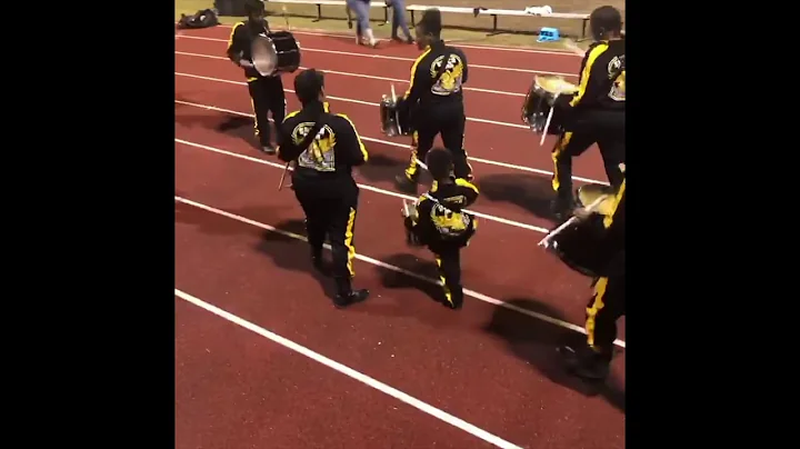 Amazing 5 Year Old Drummer Plays Snare Drum With Drum Line