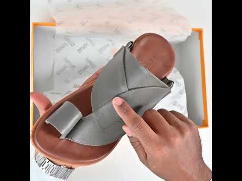 نعال زبيري بطبعه الليزر رمادي