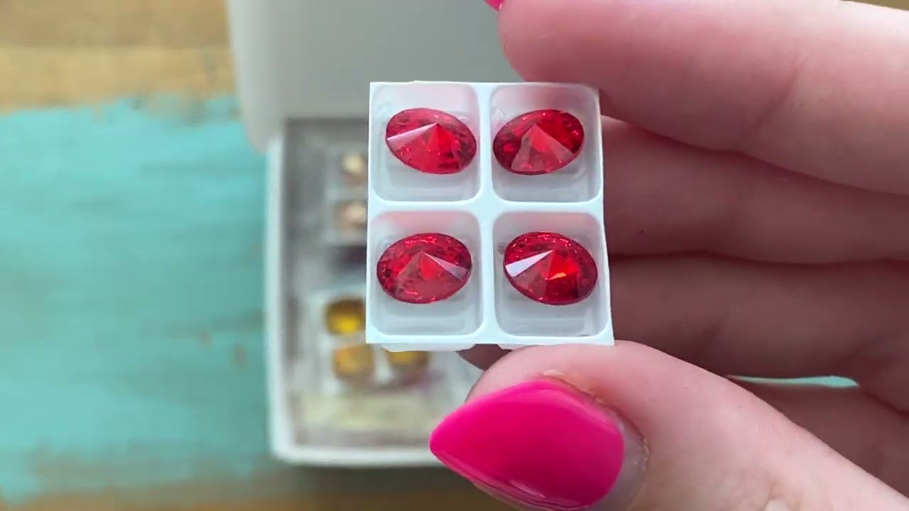 😯💝 UNBOXING: Preciosa Crystal & Pearl Box FIRE - about 300 crystals and pearls! Beadingschoolp