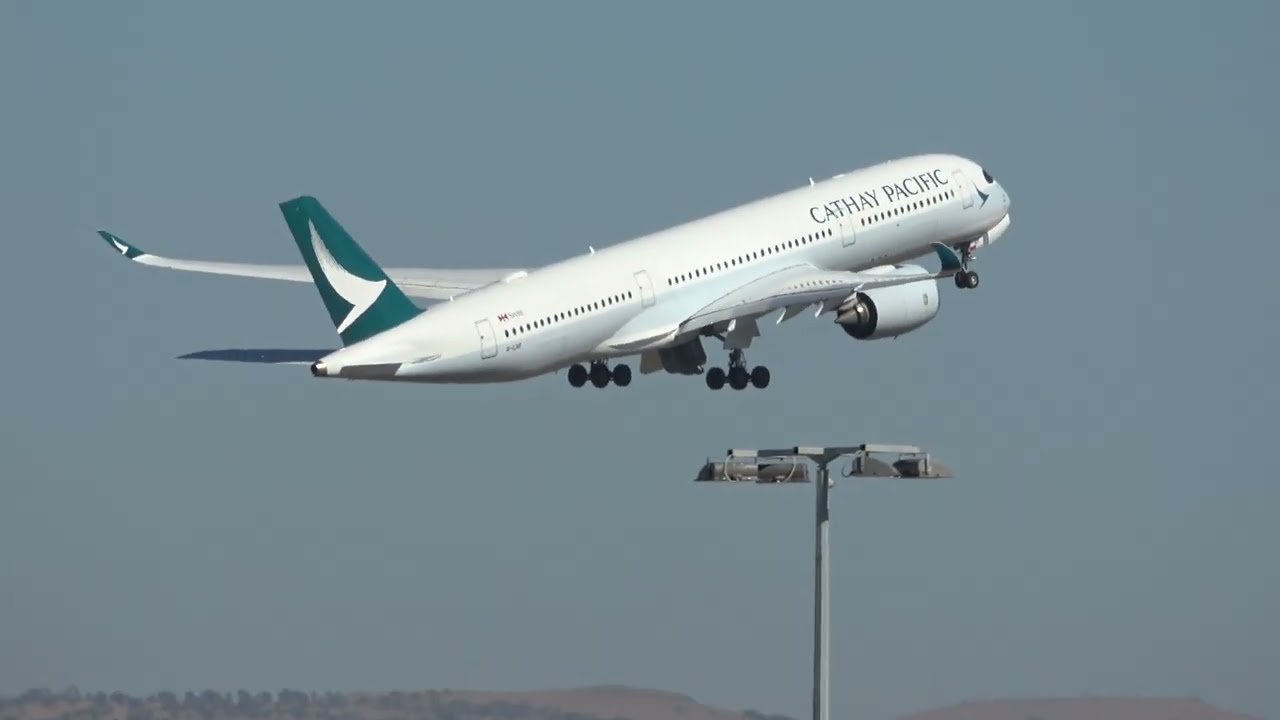 CATHAY PACIFIC A350.900 TAKE OFF RWY34 MELBOURNE YMML AT KILO FULL LENGTH🛫🛫🛫🛫🛫