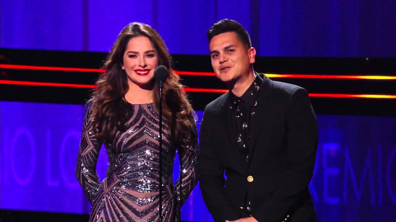 Danna Garcia ... Premios Lo Nuestro - 2016