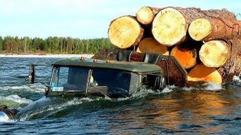 MOST CRAZY FASTEST LOGGING TRUCK CARS RUSSIAN DRIVERS FAILS OFF ROAD & EXTREME RIVER CROSSING