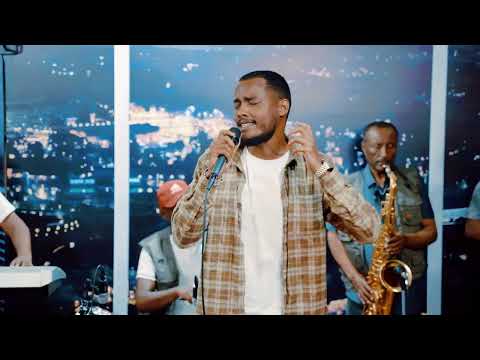 Bareeddu Akka Keeti Korma Senxo Live Performance Bareeddu Akka Keeti Korma Senxo Live Performance