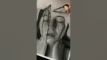 HYPERREALISTIC DRAWING CHARCOAL 