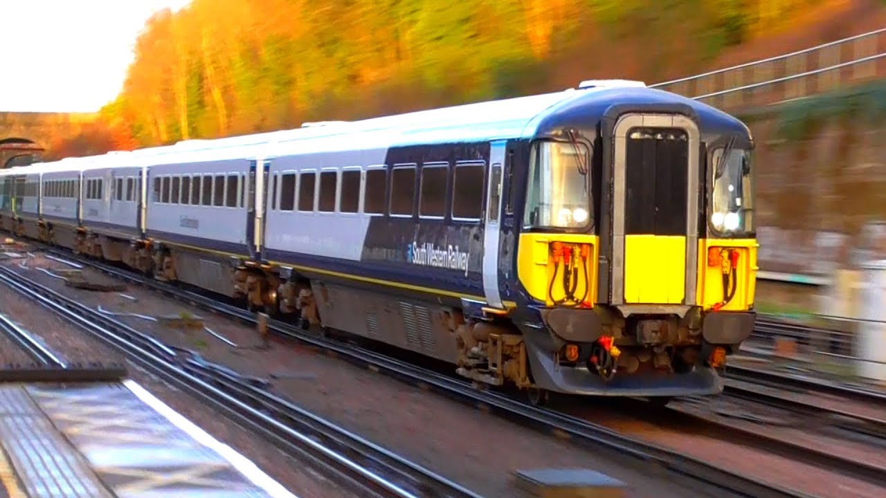 Trains at Surbiton (Rush Hour) - 03/03/20