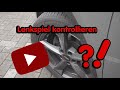 Wie kontrollierst du das lenkspiel beim auto