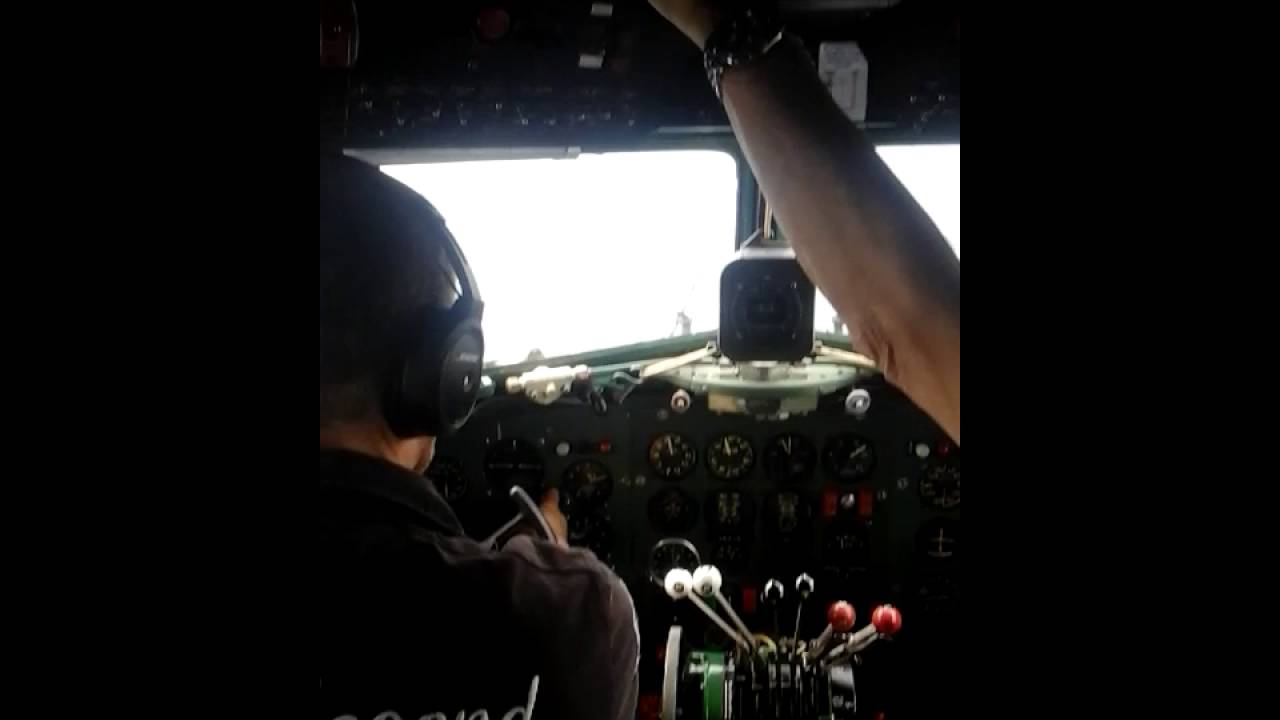 Dakota norway, in the cockpit 😊😊😊
