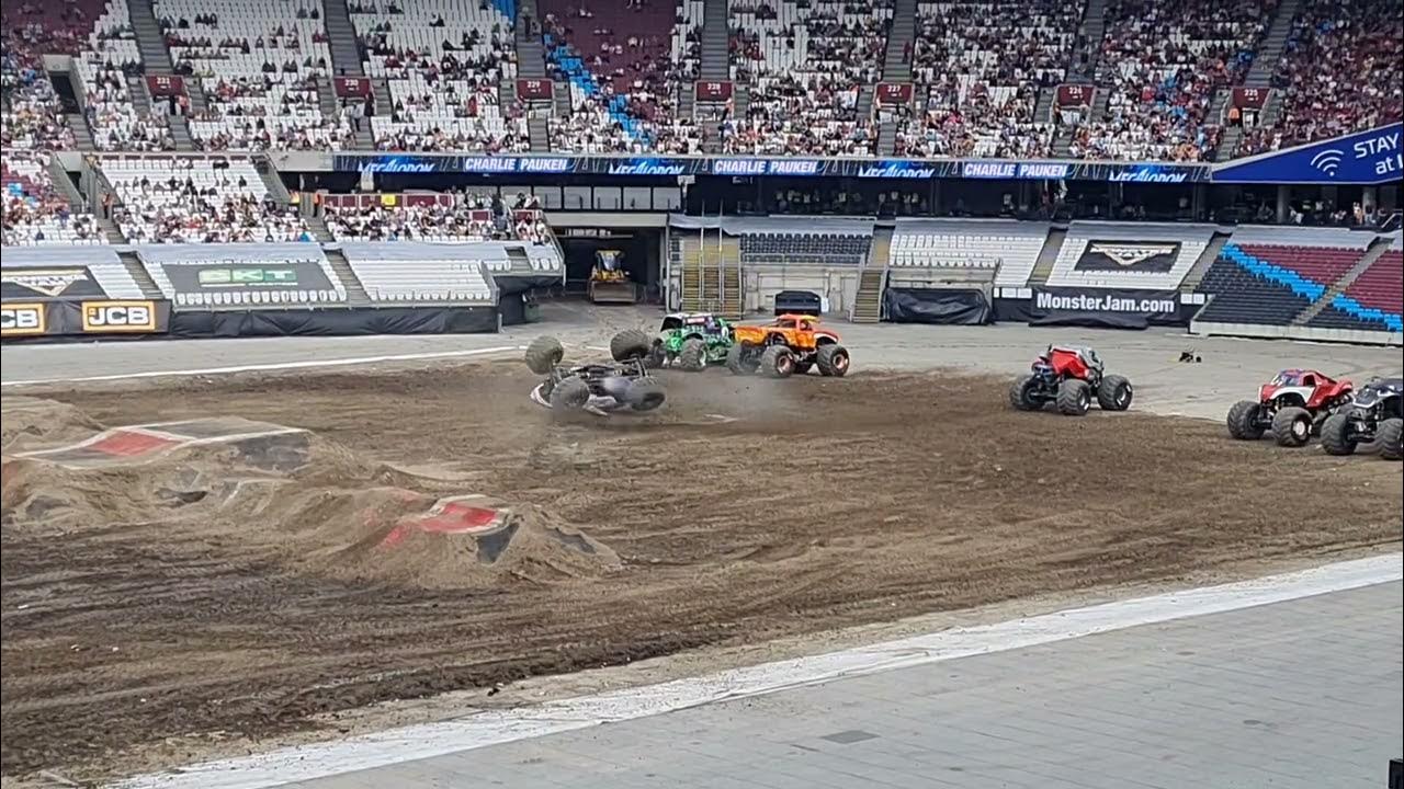 Megaladon at Monster Jam London 2023. rolls during freestyle YouTube Megaladon at Monster Jam London 2023. rolls during freestyle YouTube