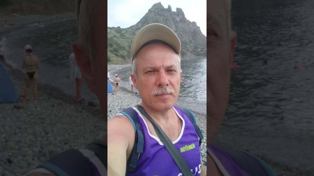 Пляж на Биостанции поселок Курортный вулкан Карадаг Крым Karadag volcano, Crimea 