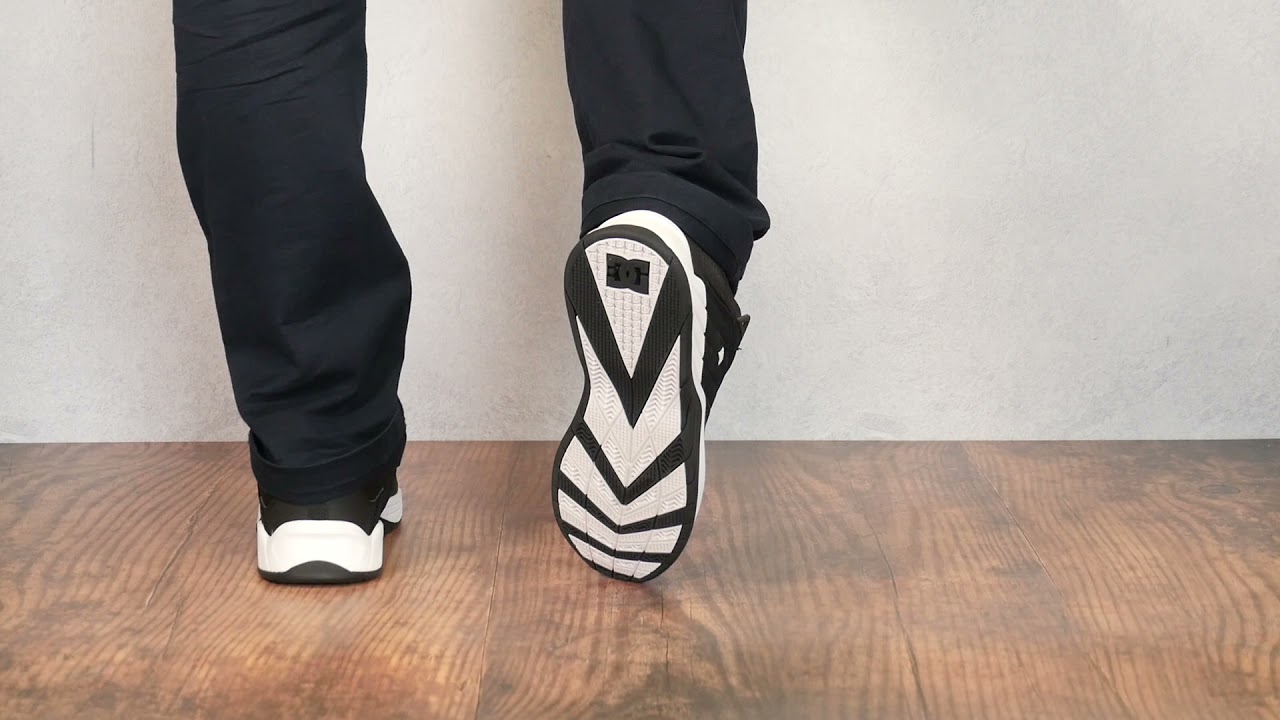 dc williams slim on feet