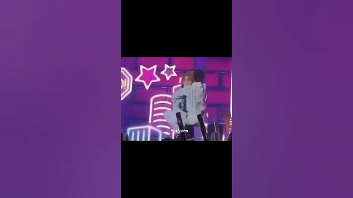 Not dokyeom clinging over woozi  #세븐틴 #seventeen #kpop #woozi #dokyeom #fyp #svt #carat