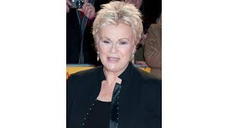 Julie Walters Biography