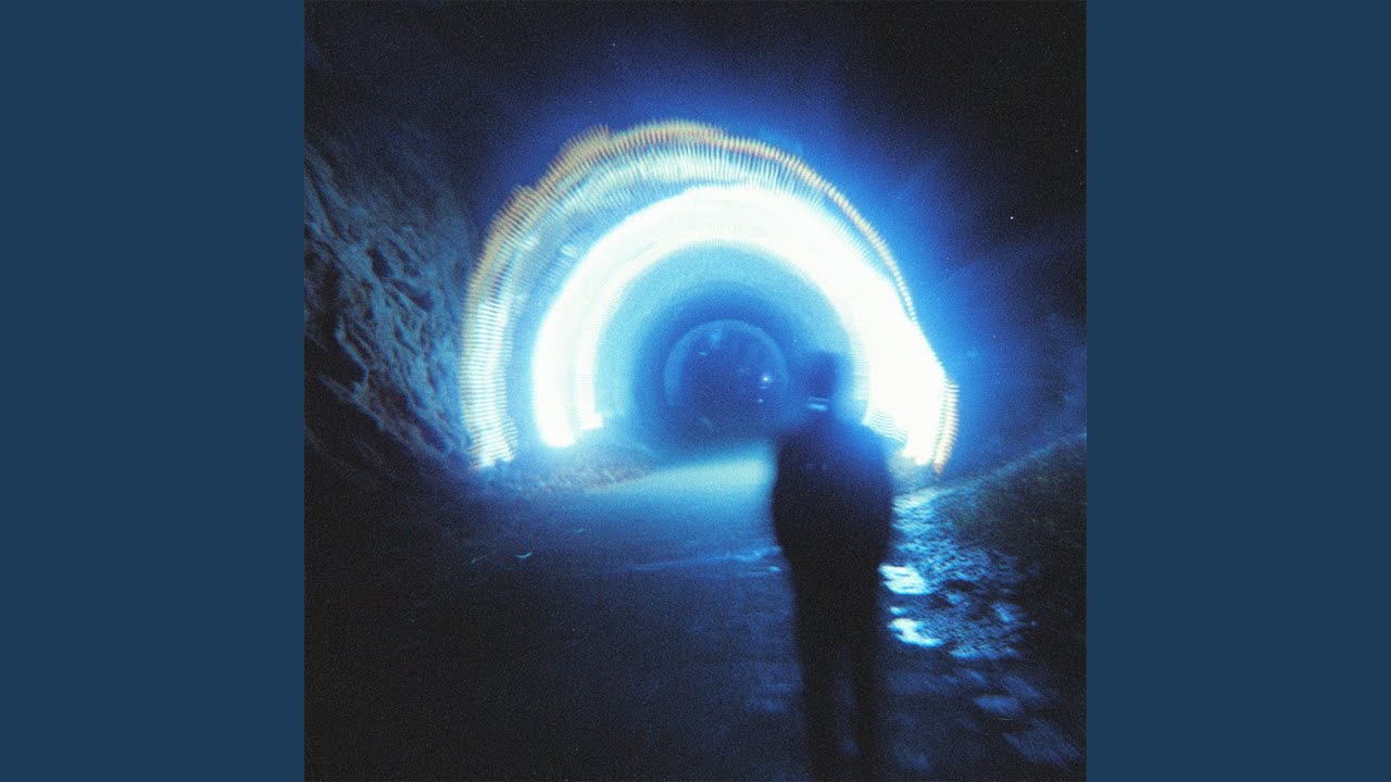 Watch tunneL on YouTube Watch tunneL on YouTube