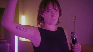 Sylvan Esso - Frequency (Live From The Satellite)